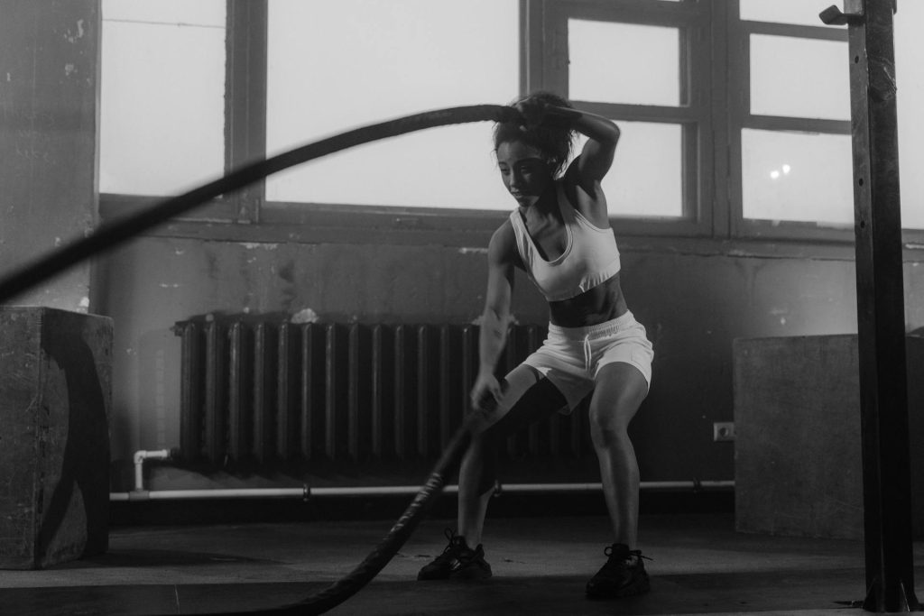 woman rope training for HIIT beginners program